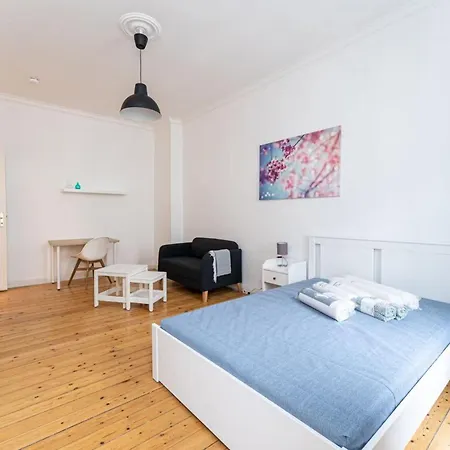 Apartment 4 Zimmer 4 Bath Nahe Stadium *